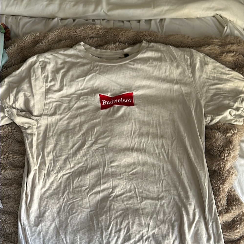PacSun White and Red Short Sleeve Tee